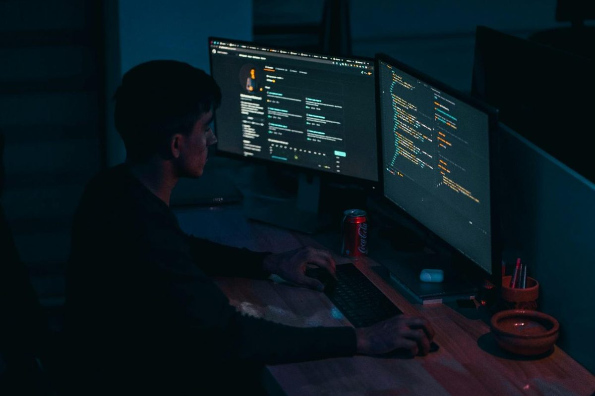 AML Case Management Expert working on the Modern Software System